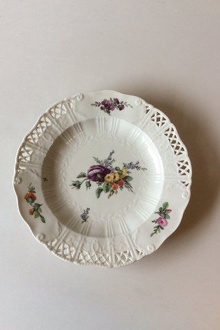 Royal Copenhagen Saxon Flower Dinner-/Fruit Plate Premium model with pierced 
border