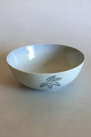 Bing & Grondahl Falling Leaves Bowl No. 44