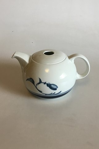 Bing & Grondahl Corinth Tea Pot No 656
