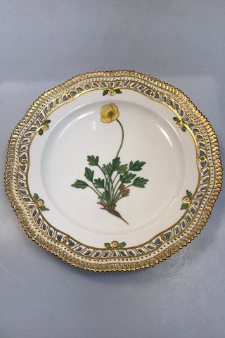 Royal Copenhagen Flora Danica Luncheon Plate No 20/3554 with Pierced Border.