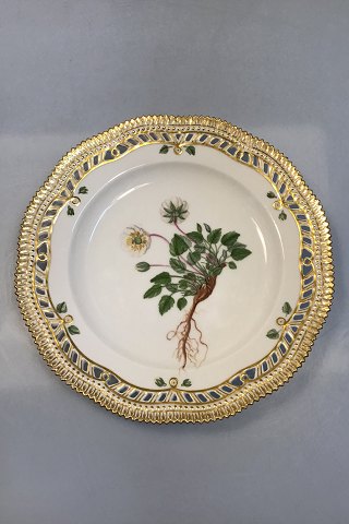 Royal Copenhagen Flora Danica Luncheon Plate No 20/3554 with Pierced Border