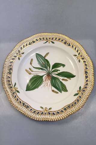 Royal Copenhagen Flora Danica Luncheon Plate No 20/3554 with Pierced Border