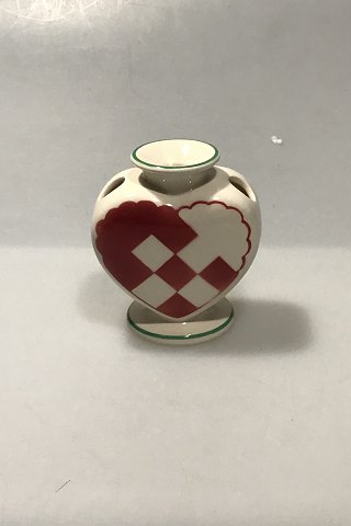 Aluminia Christmas Heart vase in Red

