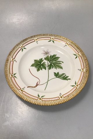 Royal Copenhagen Flora Danica Plate No 20/3549