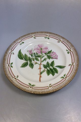 Royal Copenhagen Flora Danica Plate No 20/3549