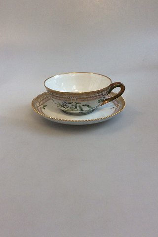 Royal Copenhagen Flora Danica Tea cup/saucer No 081+082 or 3630