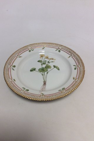 Royal Copenhagen Flora Danica Lunch Plate No 20/3550