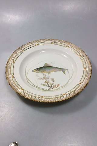 Royal Copenhagen Flora Danica Fish Plate No 19/3549