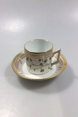 Royal Copenhagen Flora Danica Chocolate Cup No 20/3512/3513