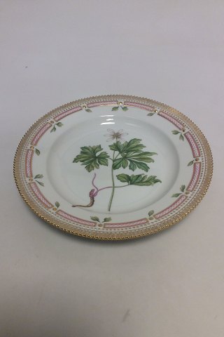 Royal Copenhagen Flora Danica Dinner Plate No 624(3549).