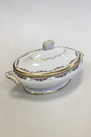 Royal Copenhagen Pattern No 478 Rose Garlands with gold Oval Tureen No 9058