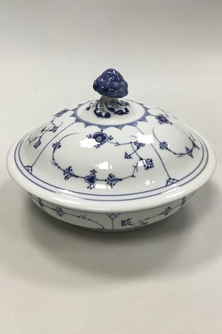 Royal Copenhagen Blue Fluted plain Lidded Bowl No 397