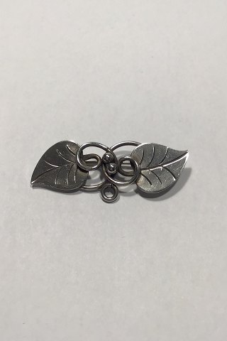 Georg Jensen Inc USA Sterling Silver Brooch No 113 Measures 2 cm x 8.5 cm (0.78 
inch x 3.34 inch) Weight 8.1 gr/ 0.29 oz