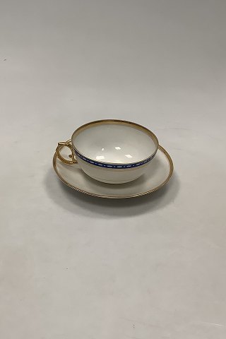 Bing and Grondahl Antique Tea Cup with Beautiful Blue Rim dekoration