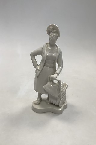 Royal Copenhagen Bode Willumsen Figurine of Woman with Child No 4137