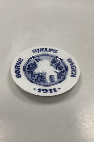 Royal Copenhagen Childrens Help Day plate from 1911