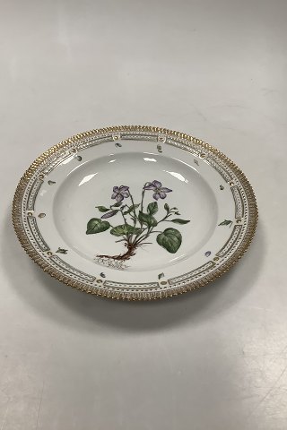 Royal Copenhagen Private Painted Flora Danica Dinner Plate No. 3549