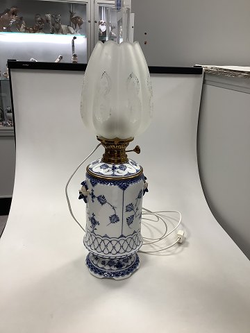 Royal Copenhagen Blue Fluted Half Lace Lamp No 382