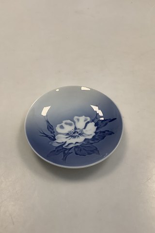 Royal Copenhagen Small Dish with Flower no 3611