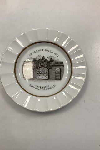 Royal Copenhagen Aluminia Søværnets Juleplatte 1971