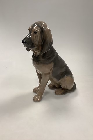 Royal Copenhagen Blodhound Female Figurine no 1322