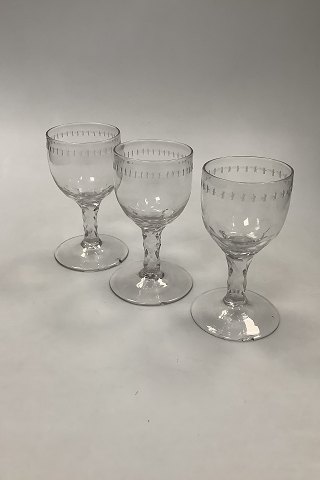 Set of 3 Empire Drinking glass with Grinding