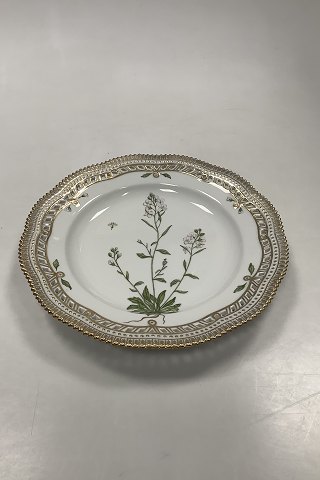 Royal Copenhagen Flora Danica Plate with pierced border No 20/3553