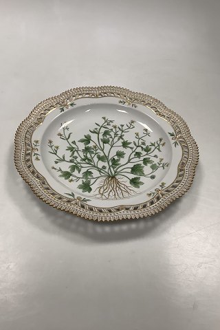 Royal Copenhagen Flora Danica Charger plate with pierced border No 20 / 3574