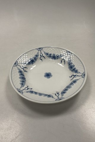 Bing and Grondahl Empire Hotel Small Deep Plate No. 1006