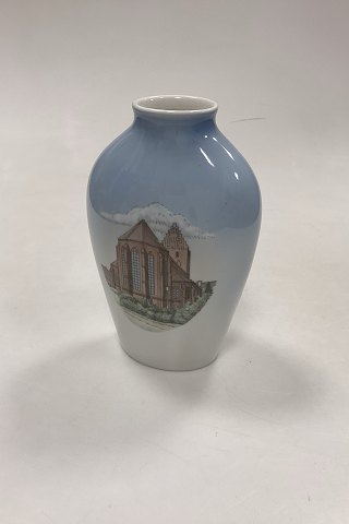Bing and Grondahl Art Nouveau Vase No. 1305/5239