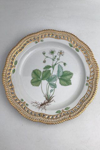 Royal Copenhagen Flora Danica Plate with pierced border No. 20/3526.