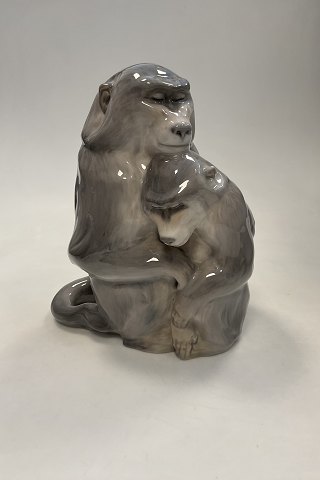 Royal Copenhagen Monkey with young No. 1201