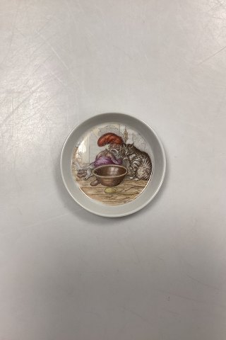 Royal Copenhagen Gnome Christmas Small Dish No. 6