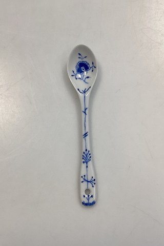 Porcelain spoon with Homemade Blue Fluted decoration