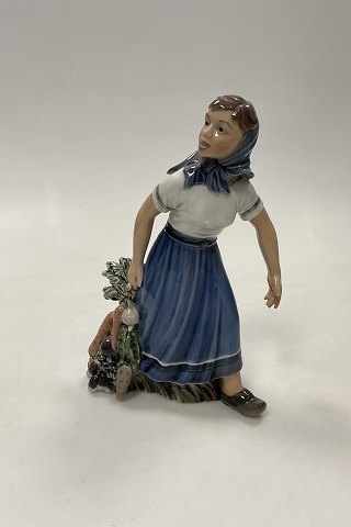 Dahl Jensen Figurine Garden Girl with Vegetables No. 1301