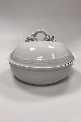 Royal Copenhagen White Flora Danica / Pearl Pattern Terrine No. 3568