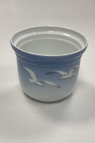 Bing and Grondahl Seagul Flowerpot No. 668