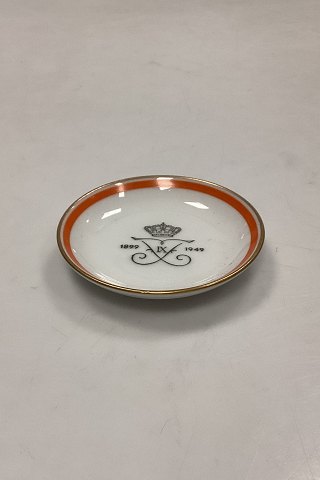 Bing and Grondahl Commemorative Plate/Relish Dish No. 30 - King Frederik IX