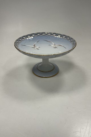 Bing and Grondahl Seagull with Gold Cake Dish on foot with pierced border
