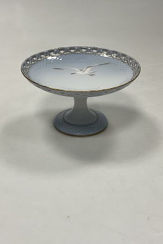 Bing and Grondahl Seagull with Gold Cake Dish on foot with pierced border