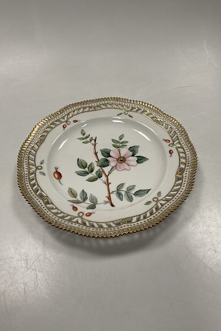 Royal Copenhagen Privat painted Flora Danica Fruit Plate No. 3554