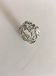 Dirks Flower Ring 14k White gold Ring with 3 Diamonds. All together 0.05ct W.SI.