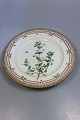 Royal Copenhagen Flora Danica Plate No 20/3549