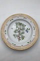 Royal Copenhagen Flora Danica Dinner Plate No. 624 (20/3549)