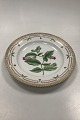 Royal Copenhagen Flora Danica Dinner Plate No. 624 (20/3549)