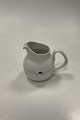 Bing and Grøndahl Stoneware Rondo Flødekande No. 303