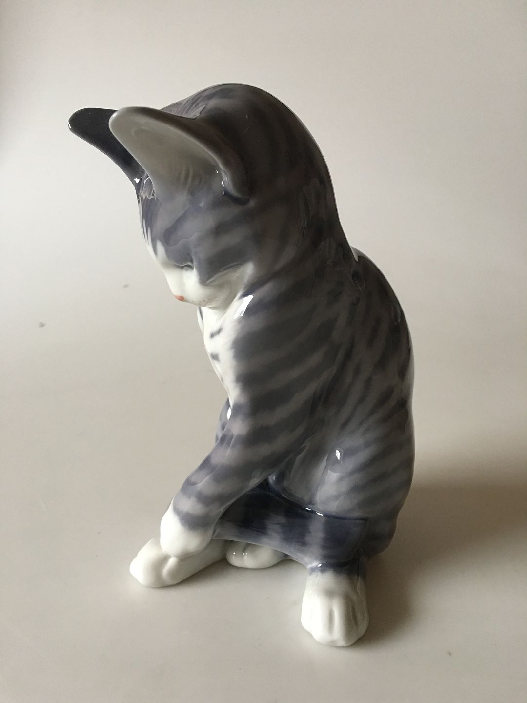 At mens harmonisk Danam Antik * Royal Copenhagen Figurine of Grey Striped cat No 340