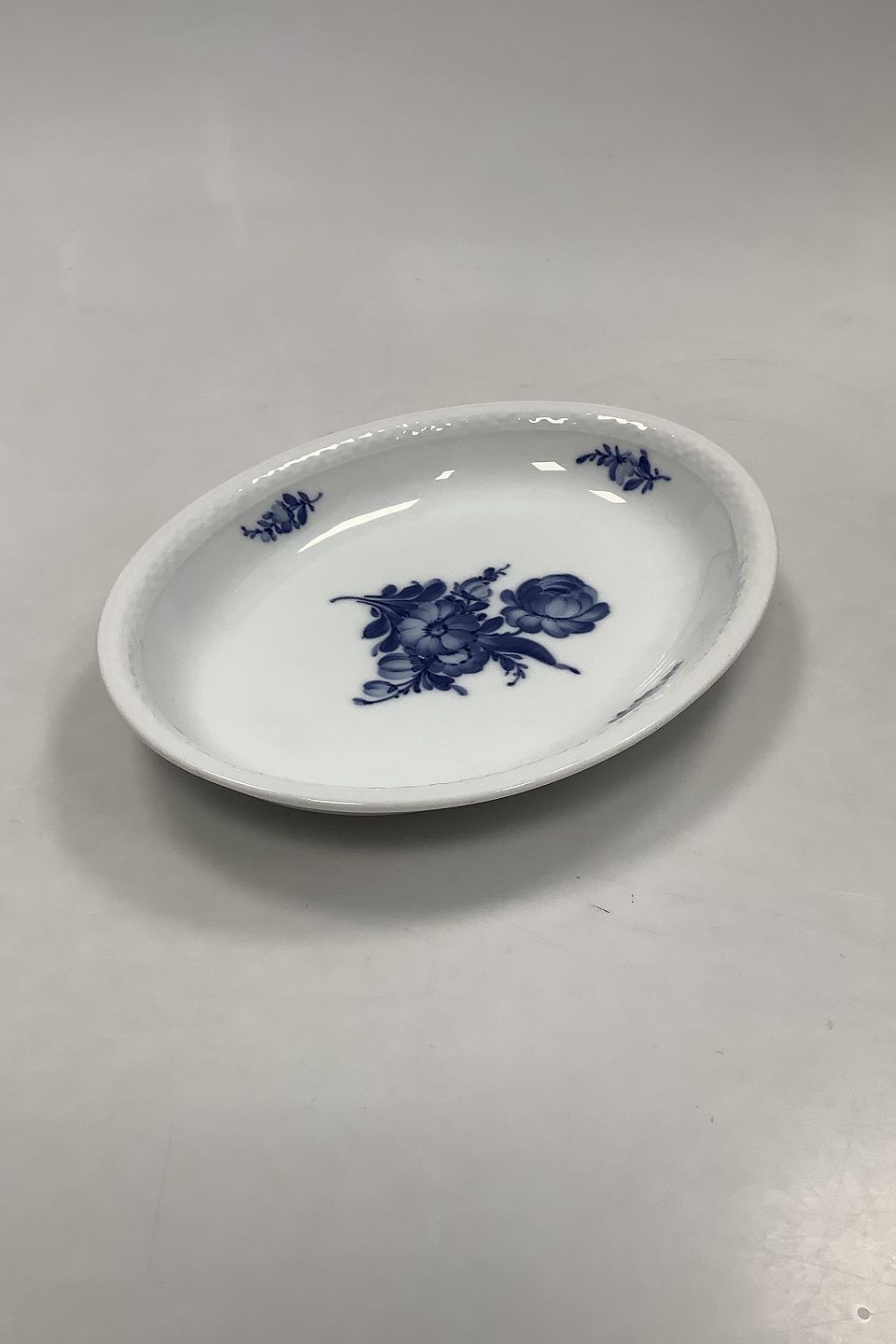 Danam Antik * Royal Copenhagen Blue Flower Braided Oval Bowl No 8132